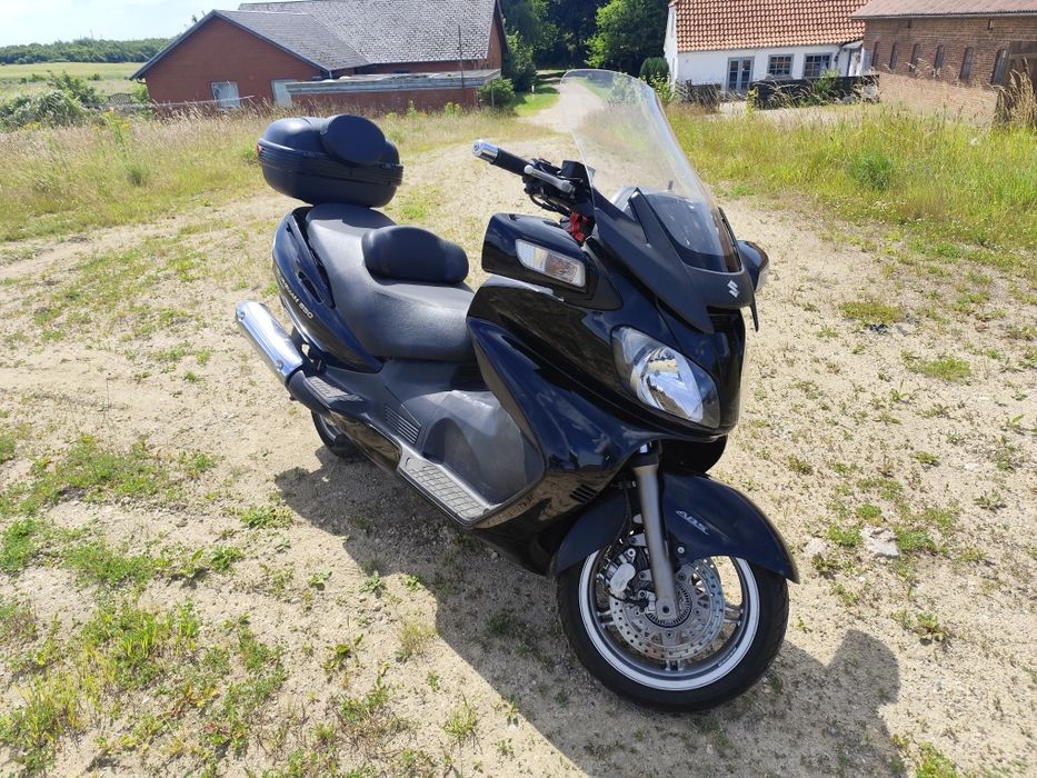 Suzuki Burgman 650 executive