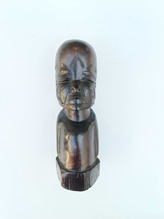 Escultura Maconde Cabeça Lisa Moçambique 17 cm  420 gr Anos 40