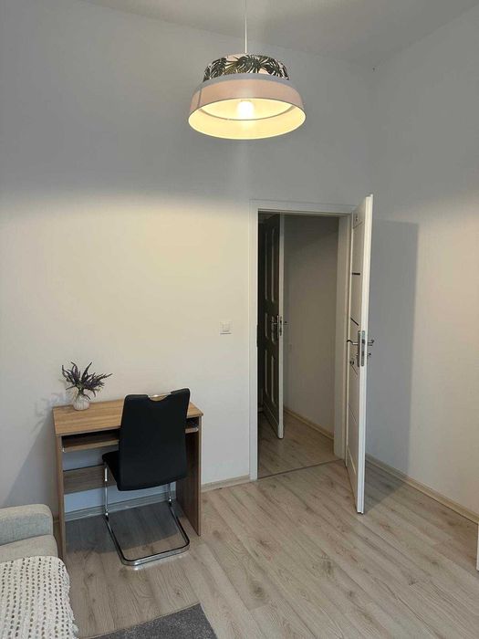 Wynajmę pokój w kamienicy na Starówce