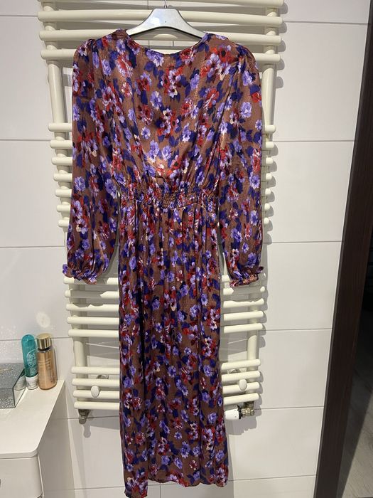 Sukienka butik  nowa