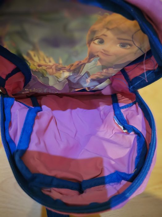 Pequena mochila da Anna