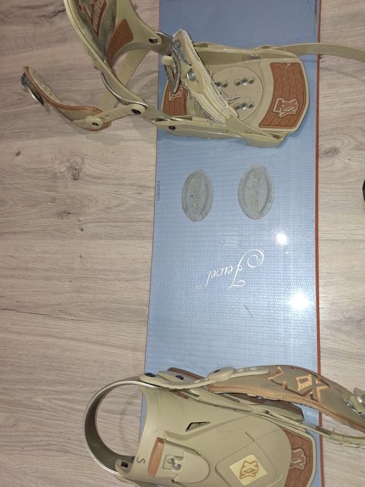 Deska snowboard 152cm