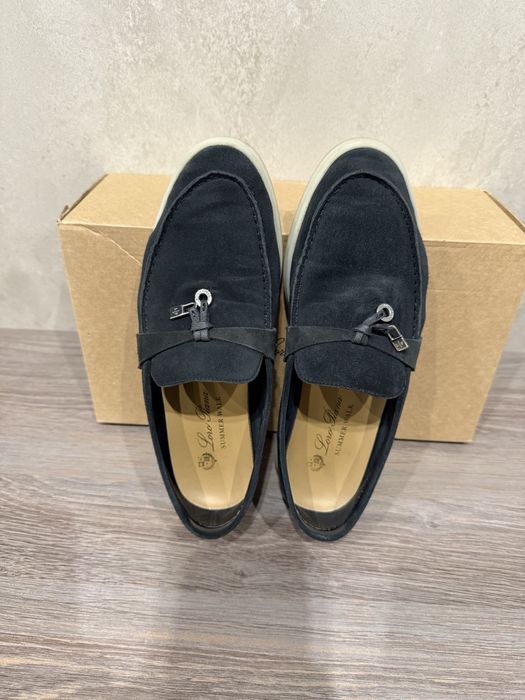 Loro Piana Summer Walk лофери