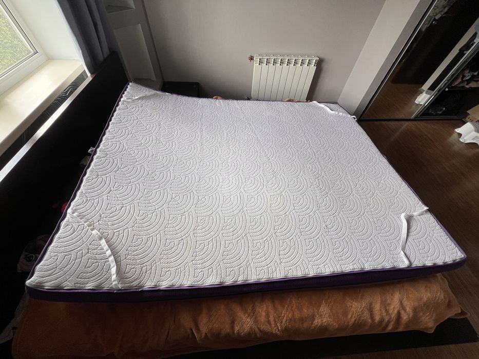 Топер на кровать