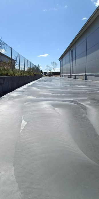 Posadzki przemysłowe na gładko 513 369 466