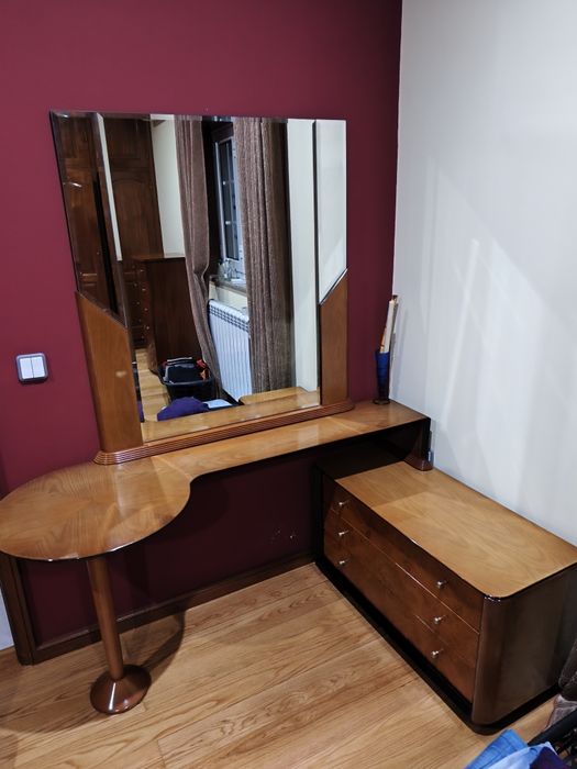 Quarto completo em muito bom estado