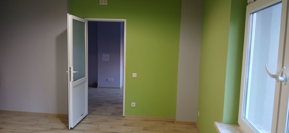 Оренда, фасадне  комерційне приміщення 87кв.м (поділене на окремі 2приміщ) власник Рясне 2
