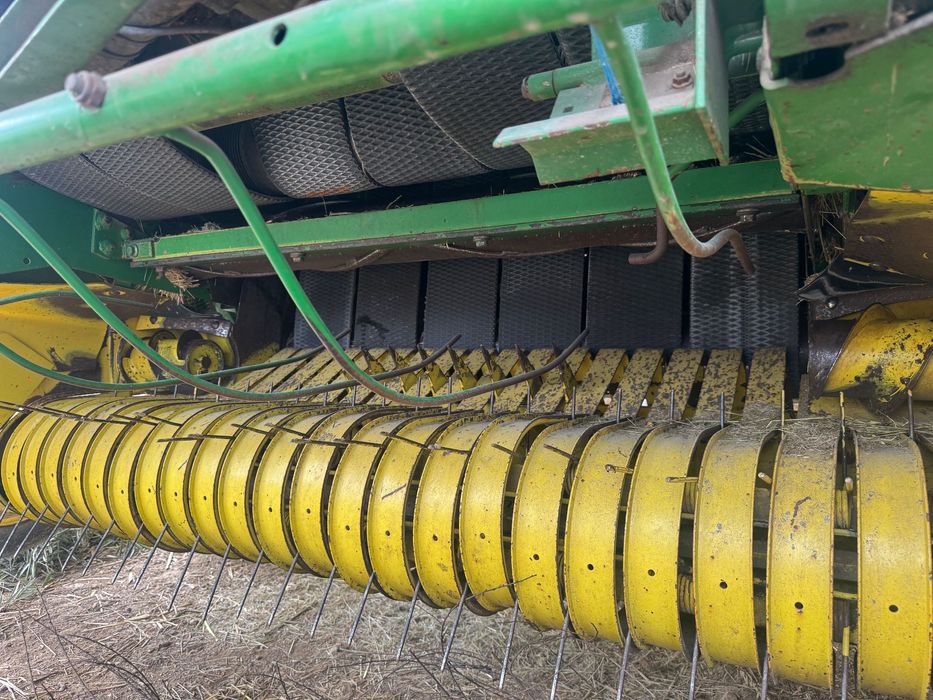 Enfardadeira jonh deer