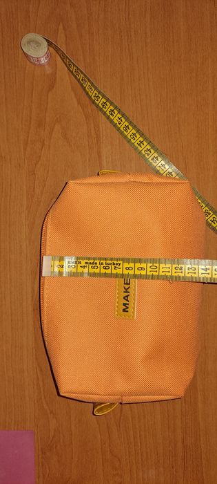 Продам косметички новые