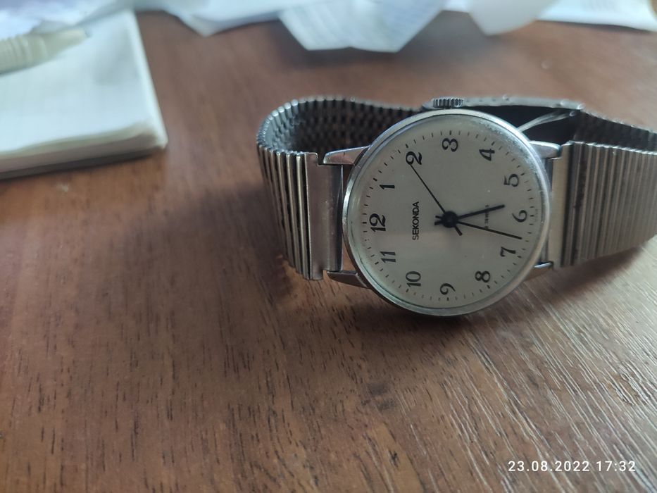 Годинник SEKONDA