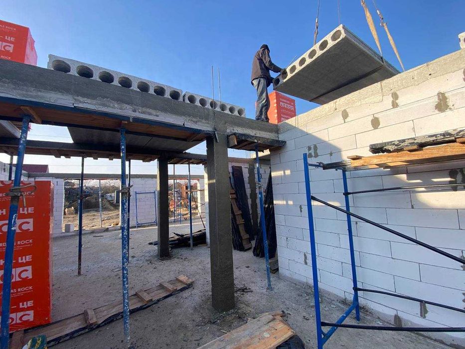 Будівництво будинків. Комплексное строительство домов.