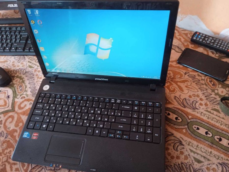 Продається ноутбук в хорошому стані Emachine E720G