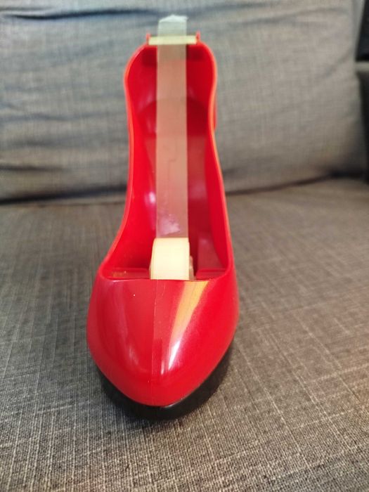 Dispensador de fita cola, fita adesiva, Scoteh, sapato vermelho