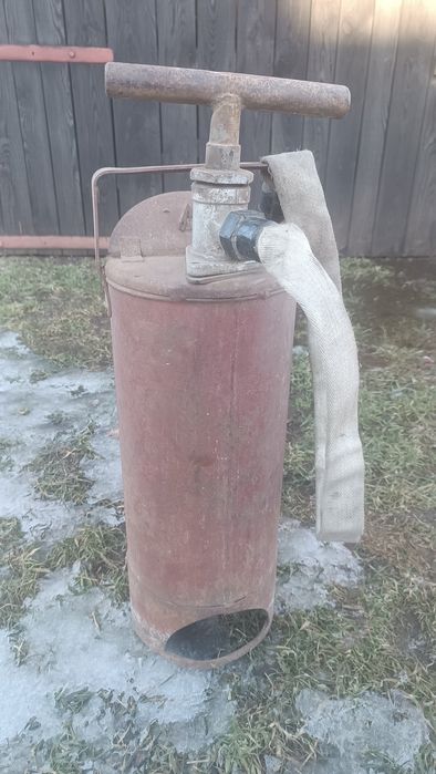 Stara gaśnica wodna hydronetka opryskiwacz zabytek PRL