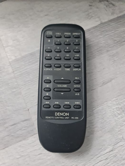 Denon dcd-755ar cd player + pilot
