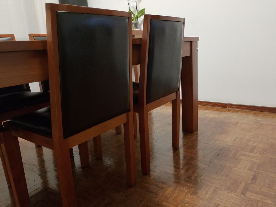 Mesa de jantar + 4 cadeiras