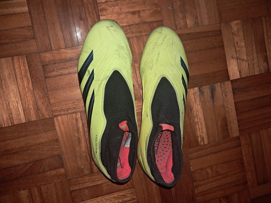 Chuteiras usadas duas vezes