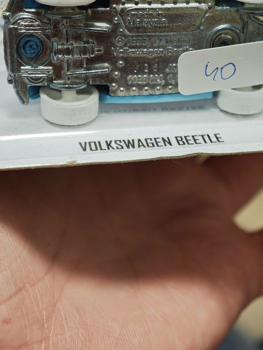 Hot wheels volkswagen beetle hw city rocznik 2012
