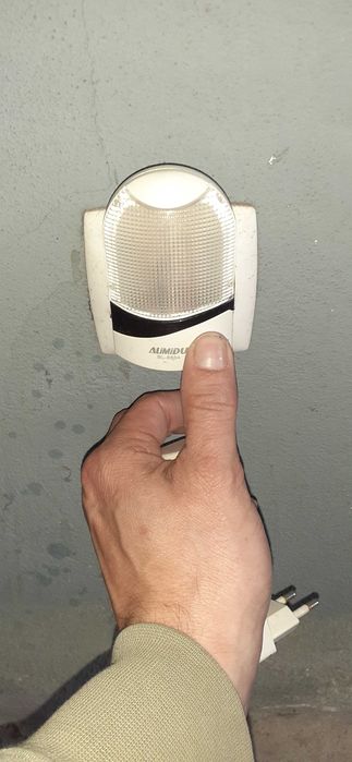 Luz de presença pequena