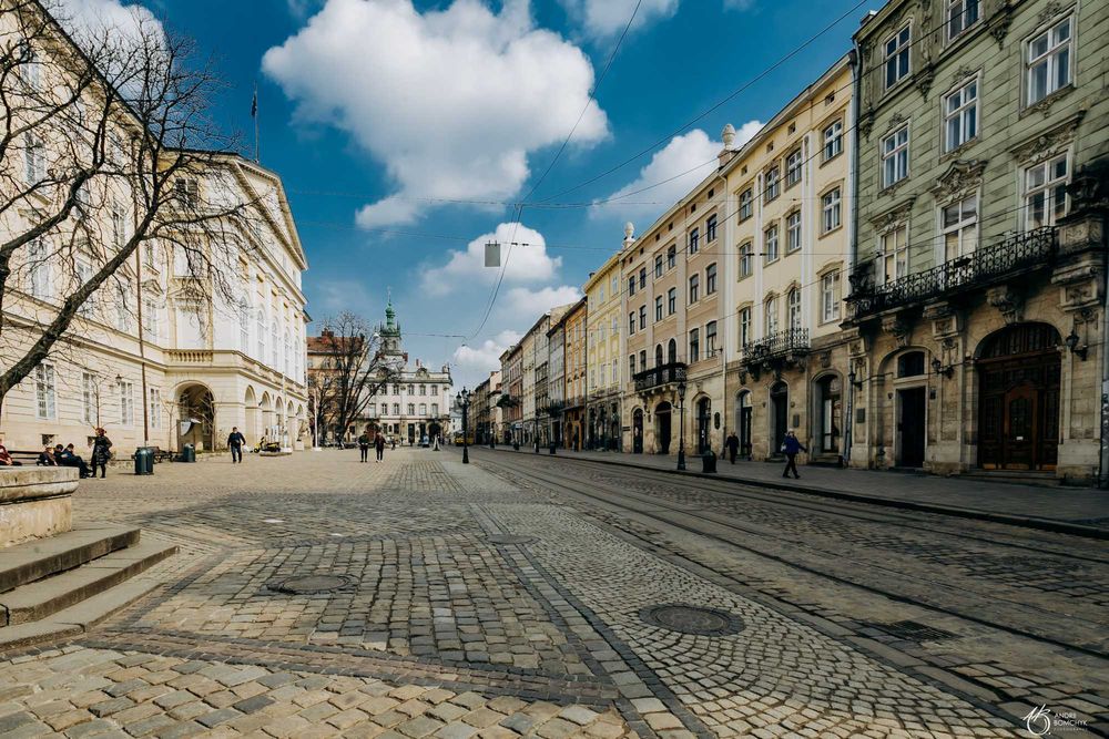 Гід по Львову / екскурсовод / Екскурсії Львів/  Экскурсии Львов Гид