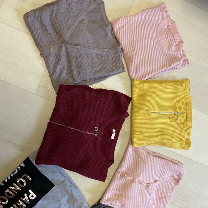 Віддаю безкоштовно кофтинки