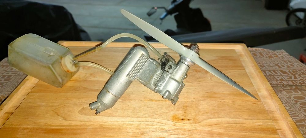 Motor de avião para aeromodelismo