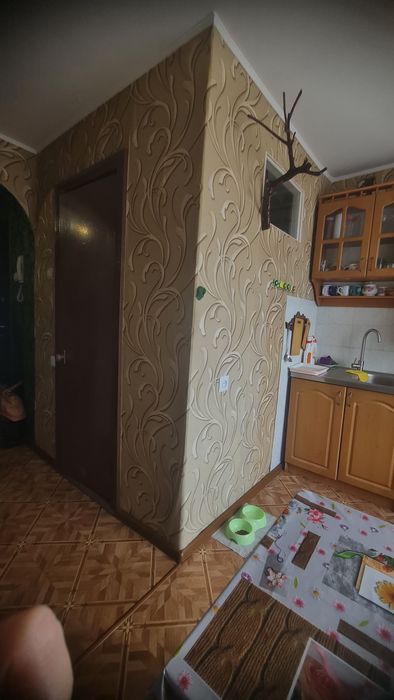 Продається 2-х кімнатна Чешка (військове містечко)