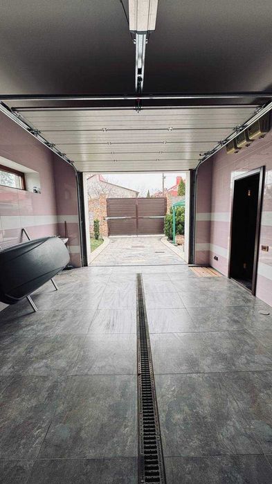 Продаємо сучасний будинок Еліт-класу на Цементників