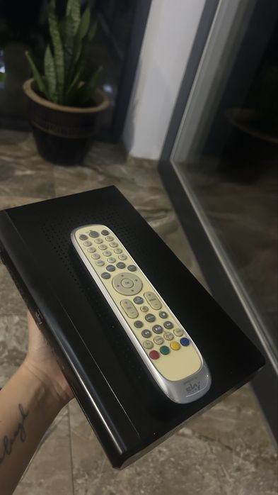 tuner satelitarny Sky HD1 Pace DS830NP