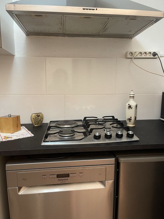 Placa de fogao “Gàs da cidade”. a funcionar muito bem.