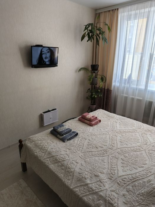 Сдам посуточно 1 к квартиру ЖК" 7 небо" Авангард, Одесса, 7км