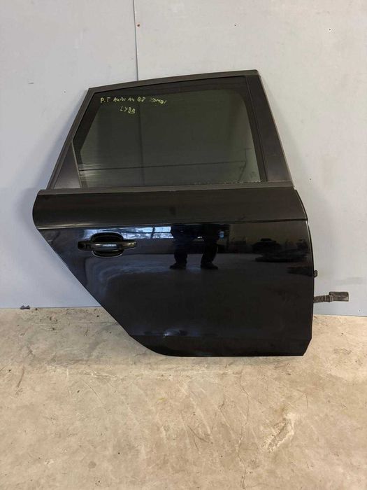 Drzwi prawy tył Kombi Audi A4 B8 LB9Y