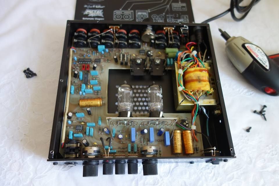 Гитарний преамп Hughes & Kettner Metal Master и Smile Blaster