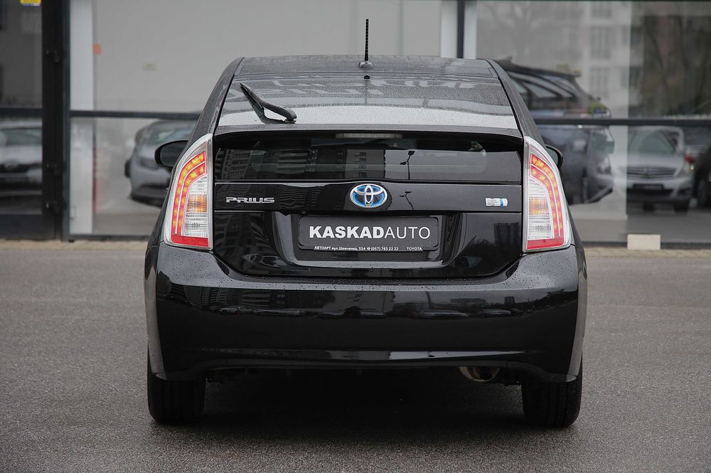 Продам Toyota Prius