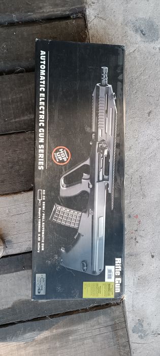 Réplica de AUG A3 Airsoft da Jing Gong (AEG)