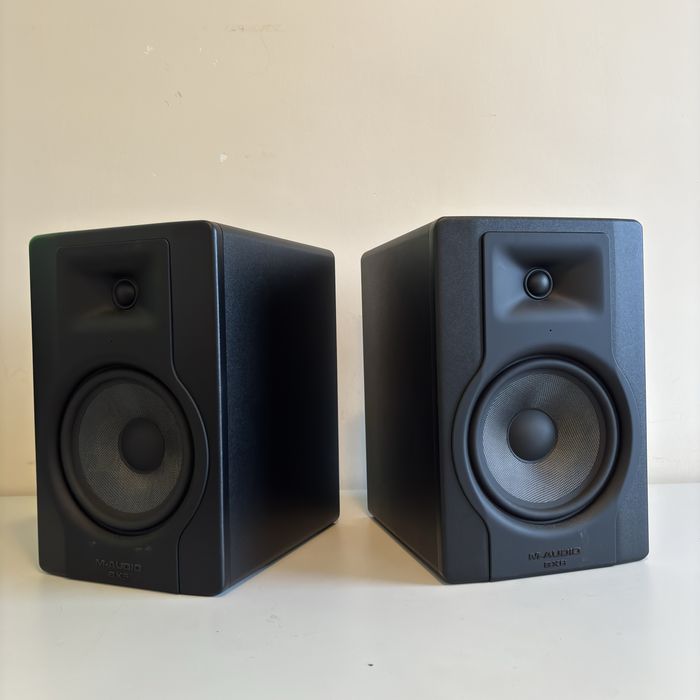 Monitory studyjne m audio bx8 d3 plus statywy