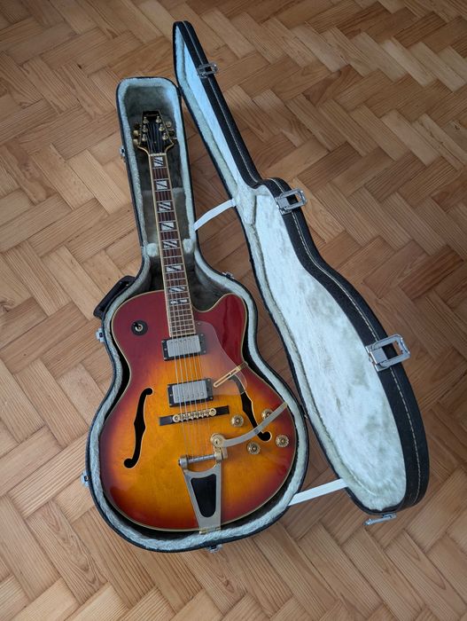 Guitarra de Jazz Aria Pro II FA70