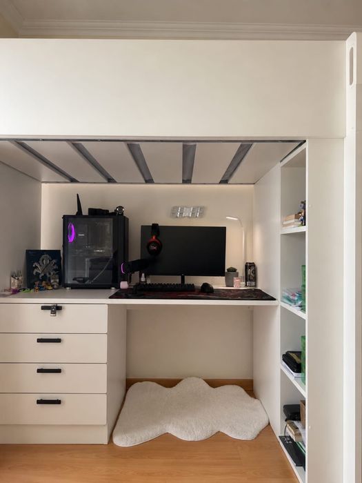 SMÅSTAD - Cama alta, branca com secretária c/4 gavetas