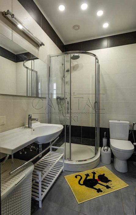 Оренда / Квартира / Драгомирова, Печерськ, м. Київ,Новопечерські Липки