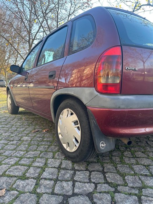 Opel corsa bourdout,diesel;usado como novo