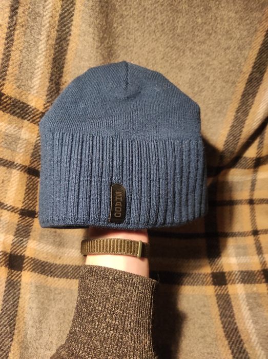 Шапки на підлітка