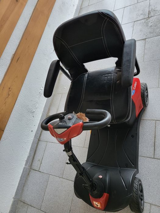 Scooter de Mobilidade Invacare Colibri – Versão Longa Autonomia