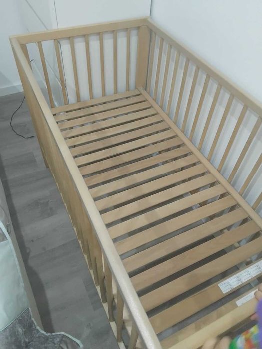 Berço para bebe e criança