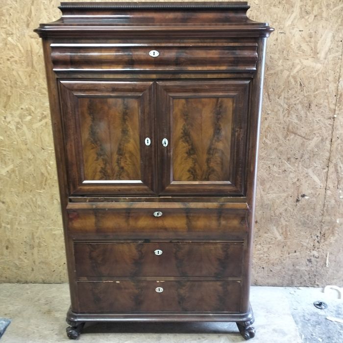 Stary kredens biedermeier