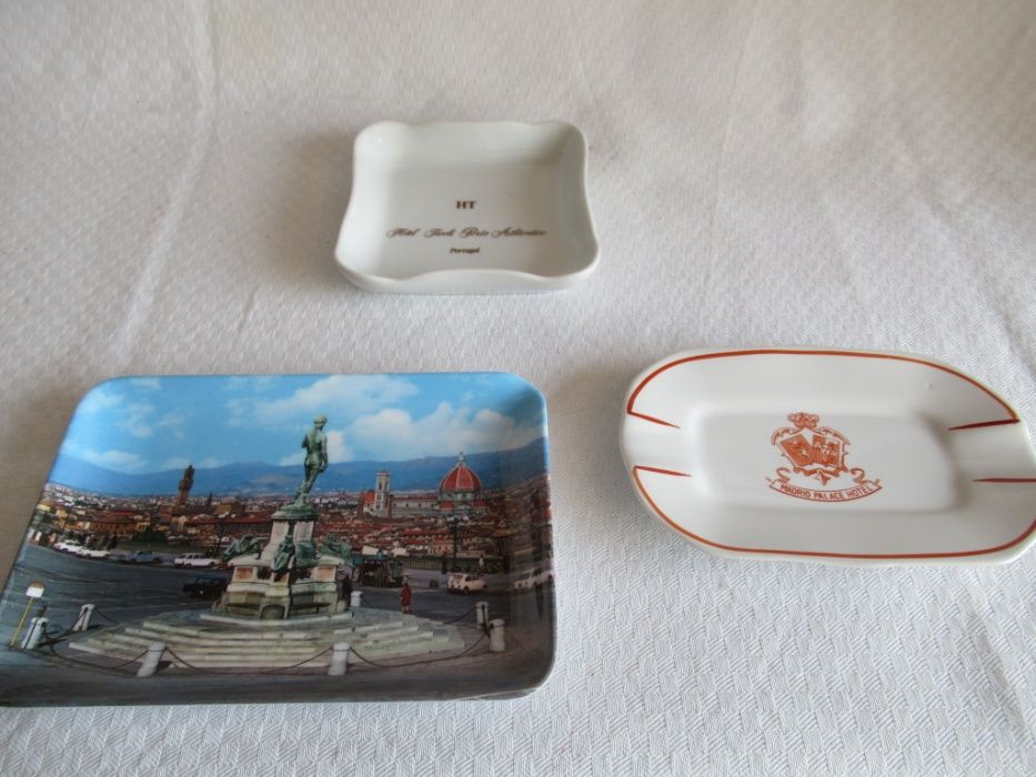 Cinzeiros vintage de hotel