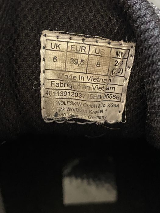 трекінгові кросівки jack wolfskin сірі 39.5 розмір
