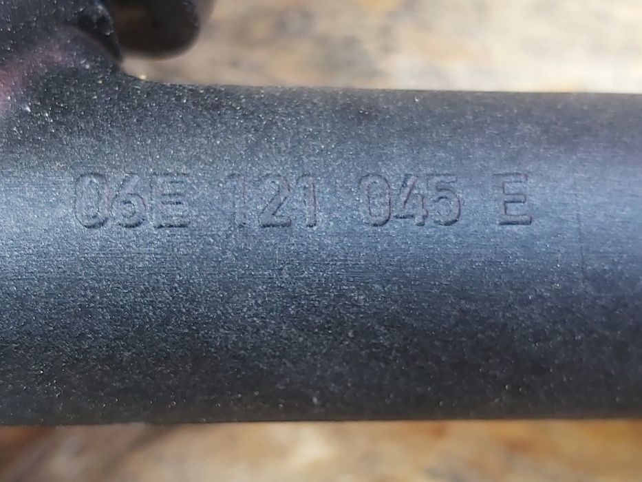 Rura wodna AUDI A6 C6 A4 B6 B7 2.4 2.8 3.2 FSI 06E121045E