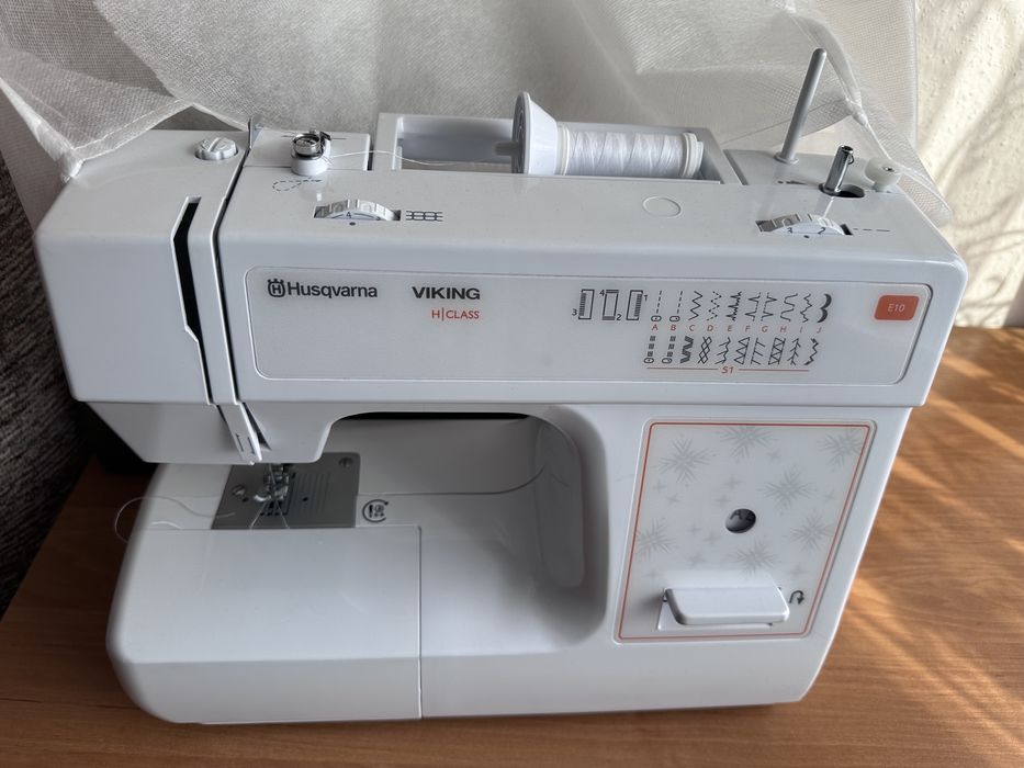 Sprzedam maszynę do szycia Husqvarna Viking E10