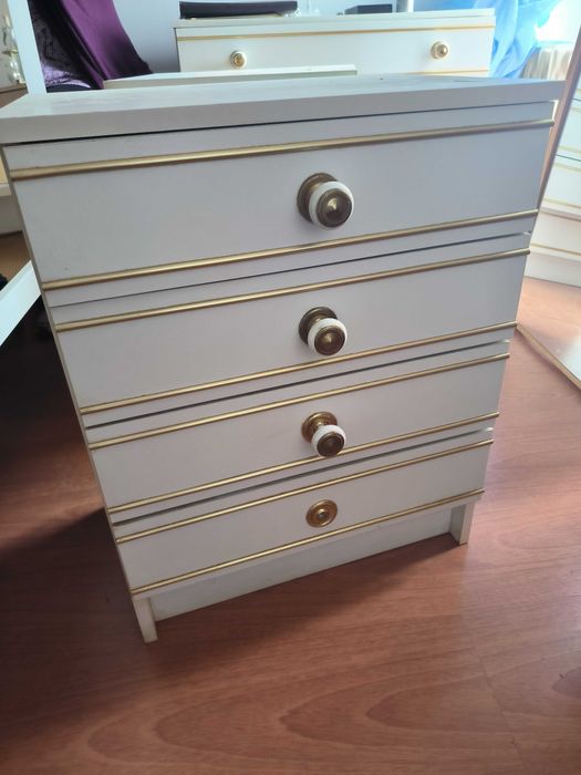 Moveis variados disponíveis