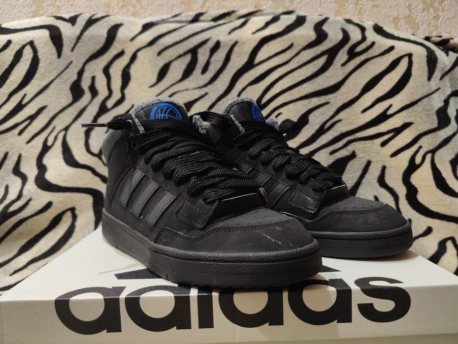 Ботинки Adidas Rapid Court Mid Winterized.